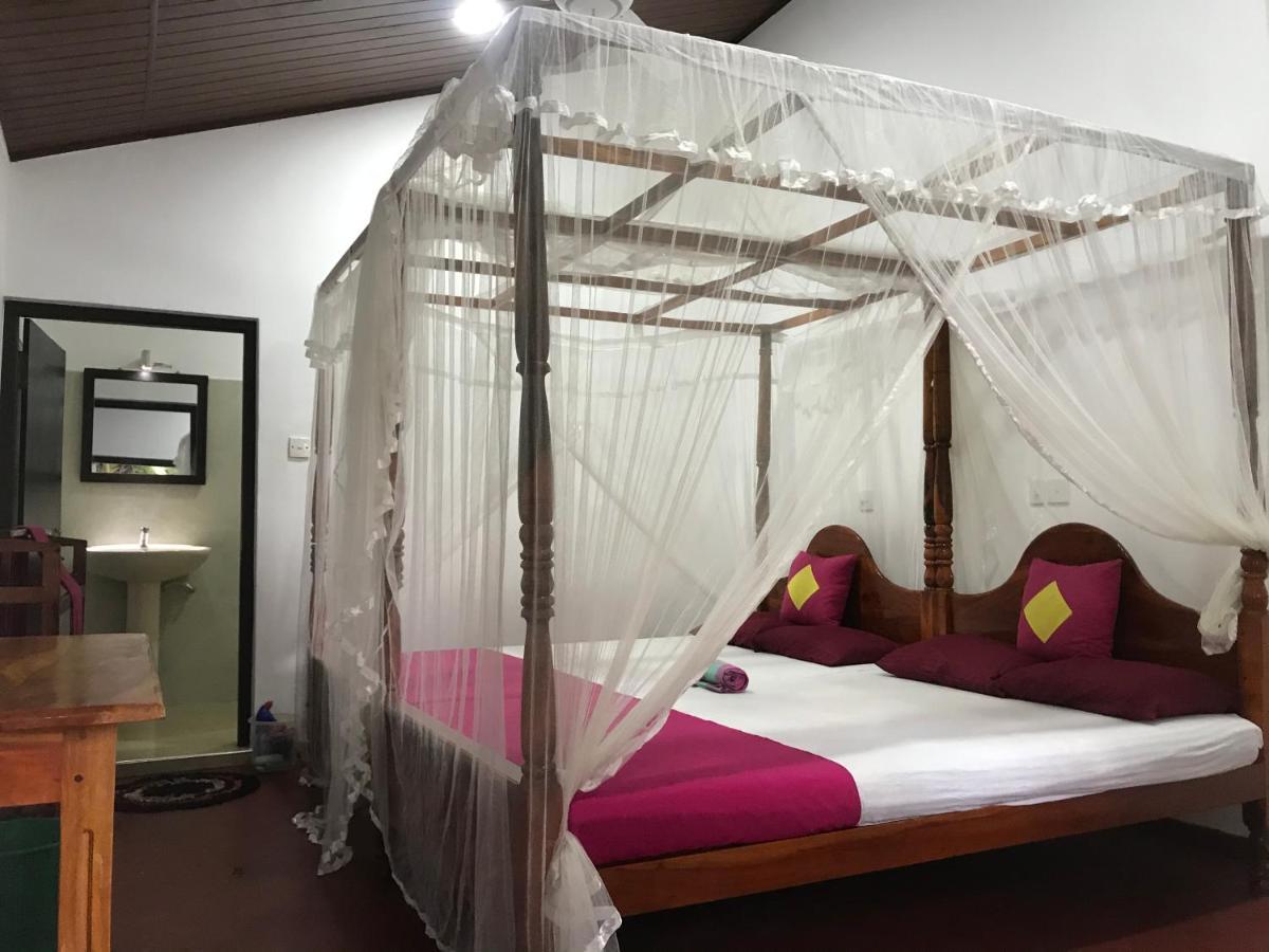Mallika Guest House 坦加拉 外观 照片
