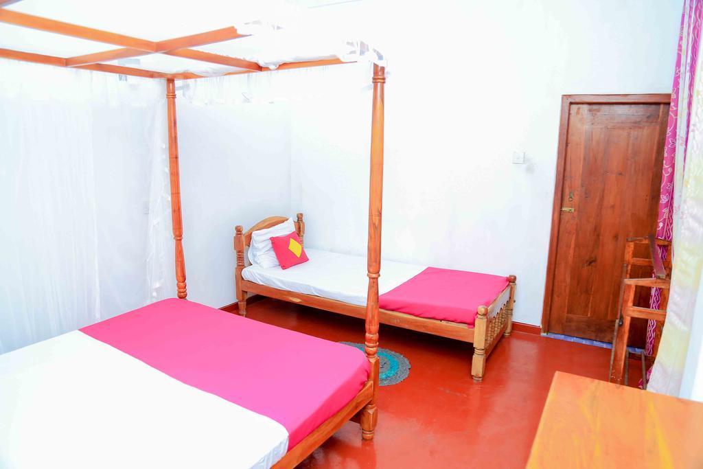 Mallika Guest House 坦加拉 外观 照片
