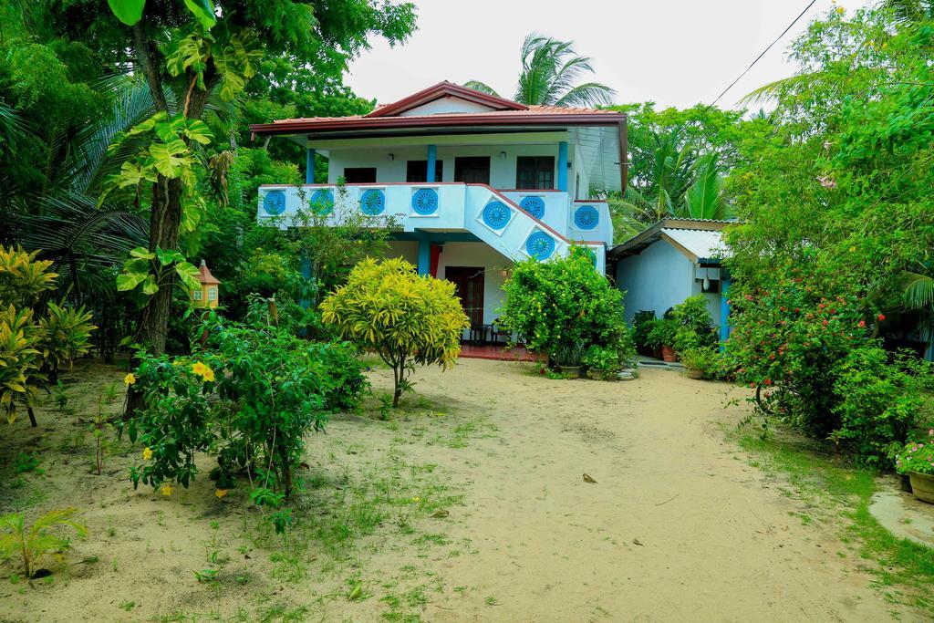 Mallika Guest House 坦加拉 外观 照片