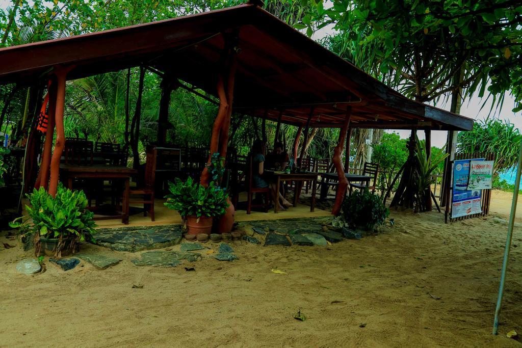 Mallika Guest House 坦加拉 外观 照片