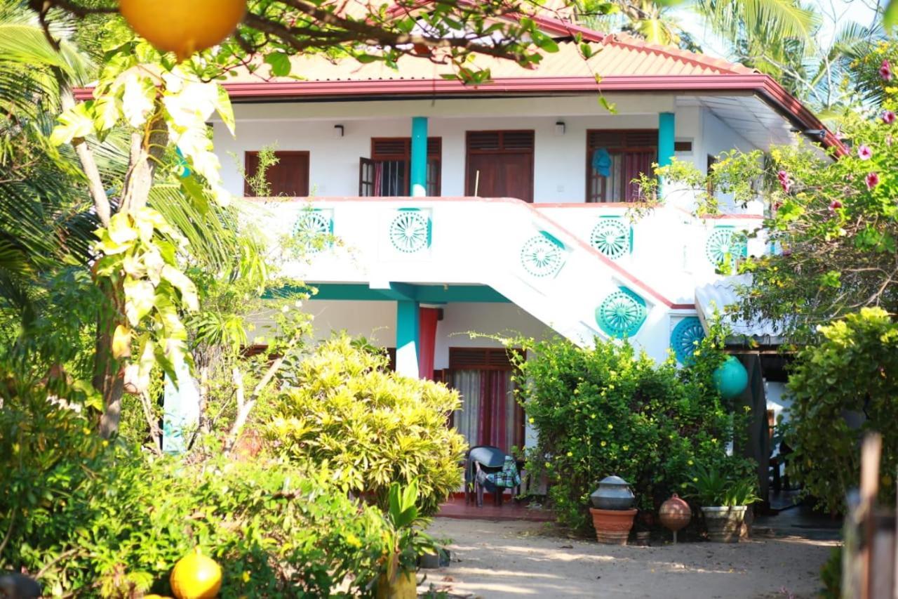 Mallika Guest House 坦加拉 外观 照片